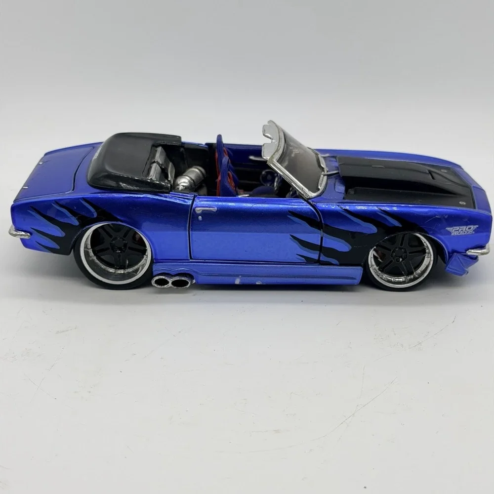 Vintage 1968 Maisto Chevrolet Camaro SS PRO RODZ Blue Convertible Die Cast Car
